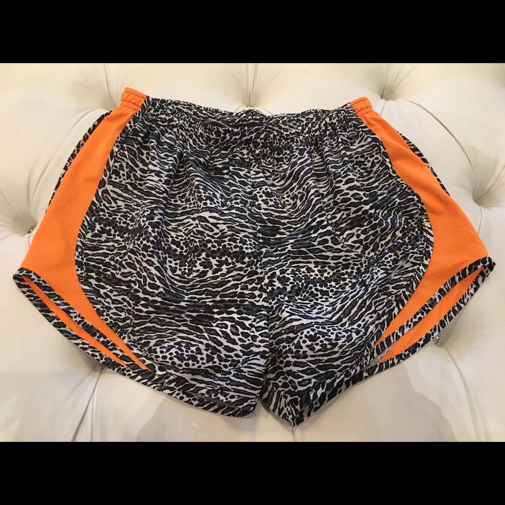Nike shorts leopard print medium